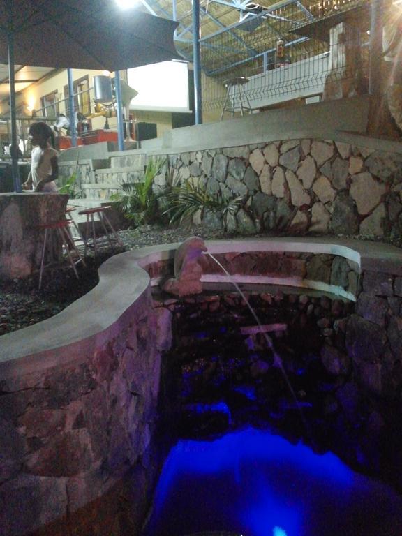 Le Pandanus Hotel Quatre Vents Exterior photo