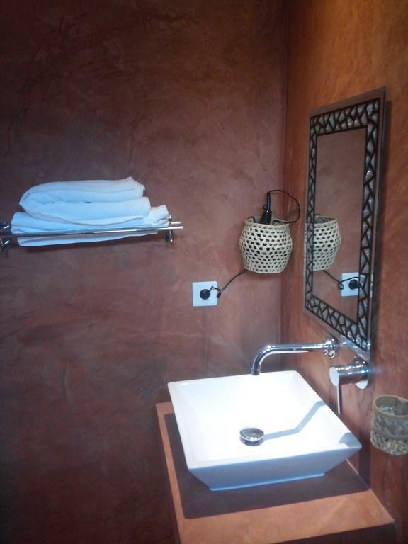 Le Pandanus Hotel Quatre Vents Exterior photo